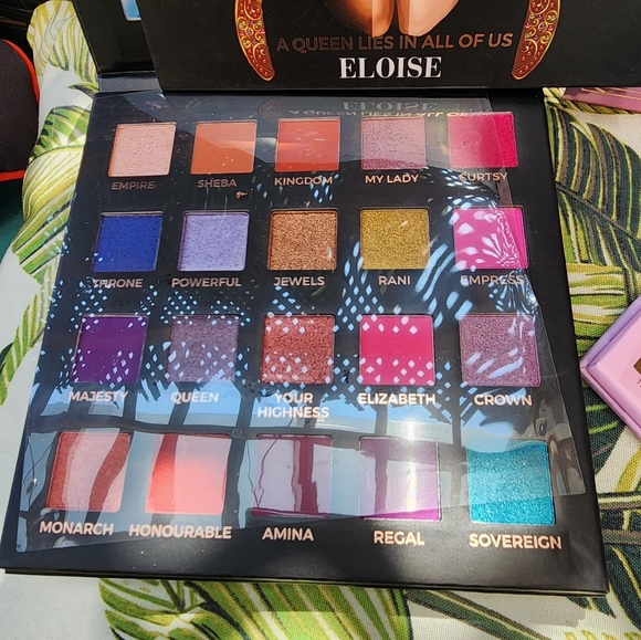 👑 Eloise Beauty - The Queen Eyeshadow Palette 👑 - Picture 5 of 8